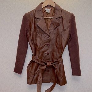 LEATHER JACKET IN BROWN
